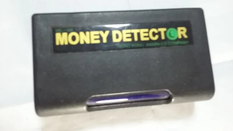 دستگاه نور ماورای بنفش مهتابی