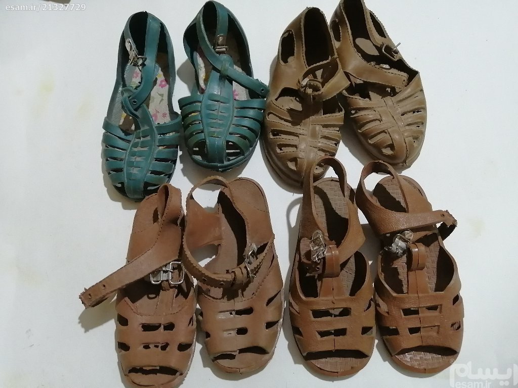 کفشهای خاطره انگیز قدیمی