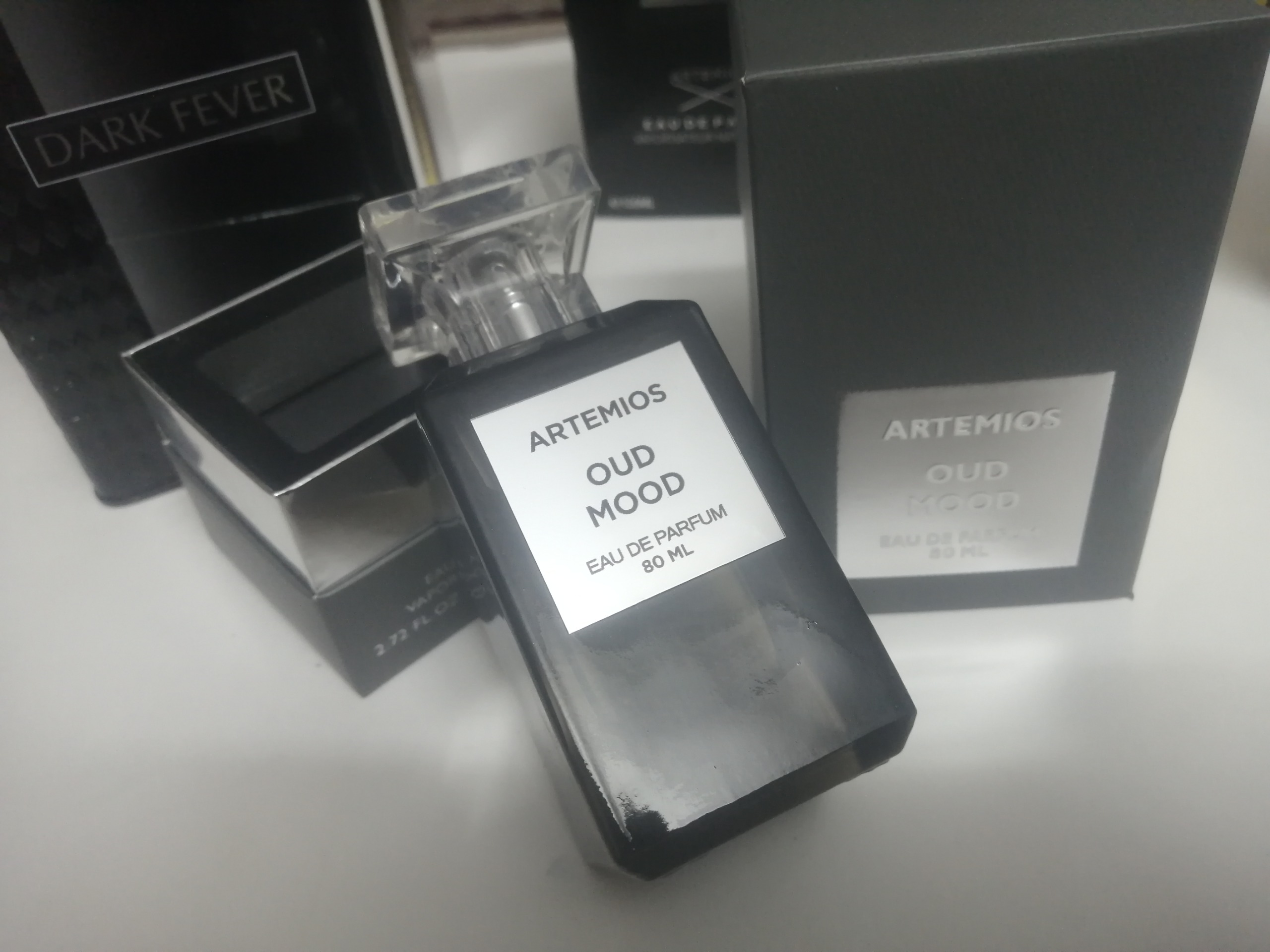 عطرادوکلن مردانه ادوپرفیوم ارتیمیوس OUD MOOD