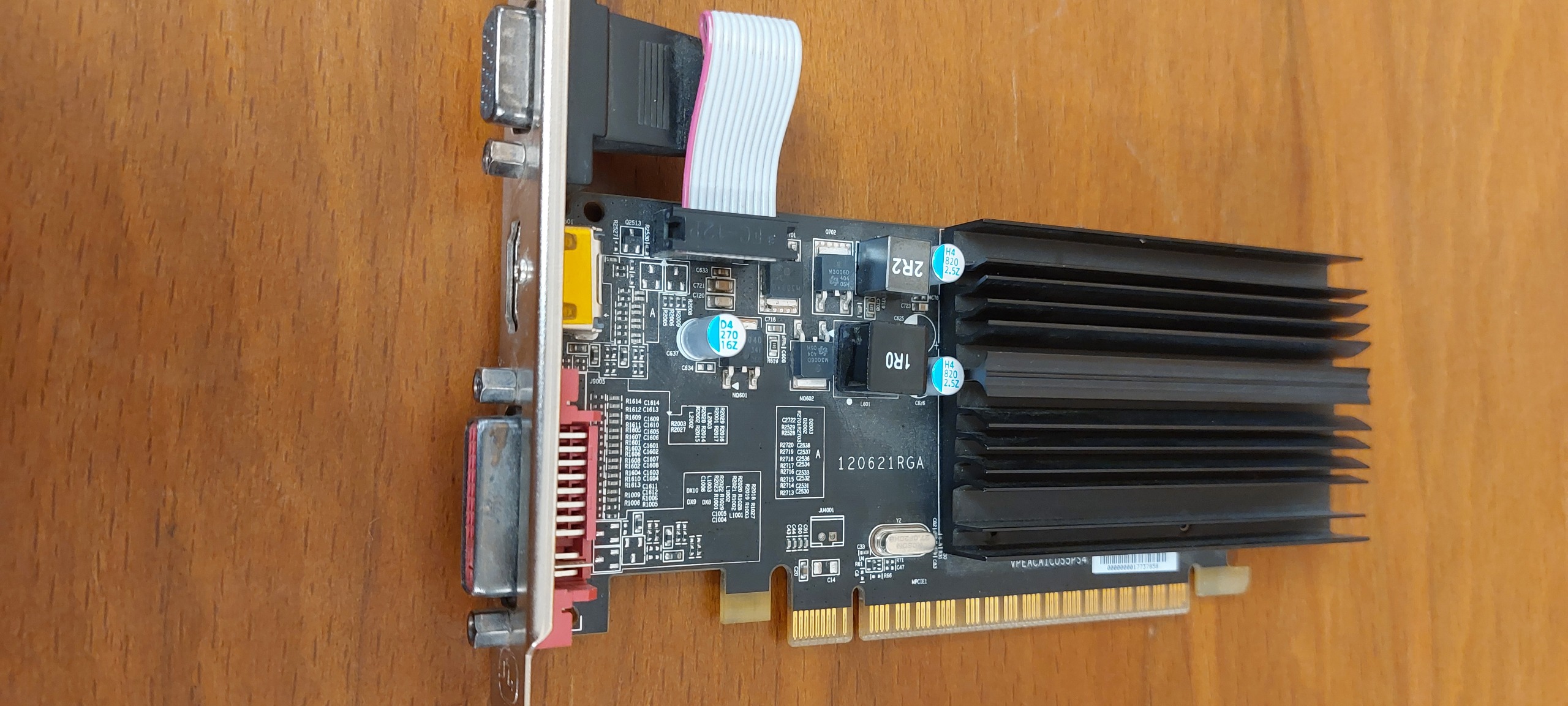 گرافیک 2 گیگ XFX