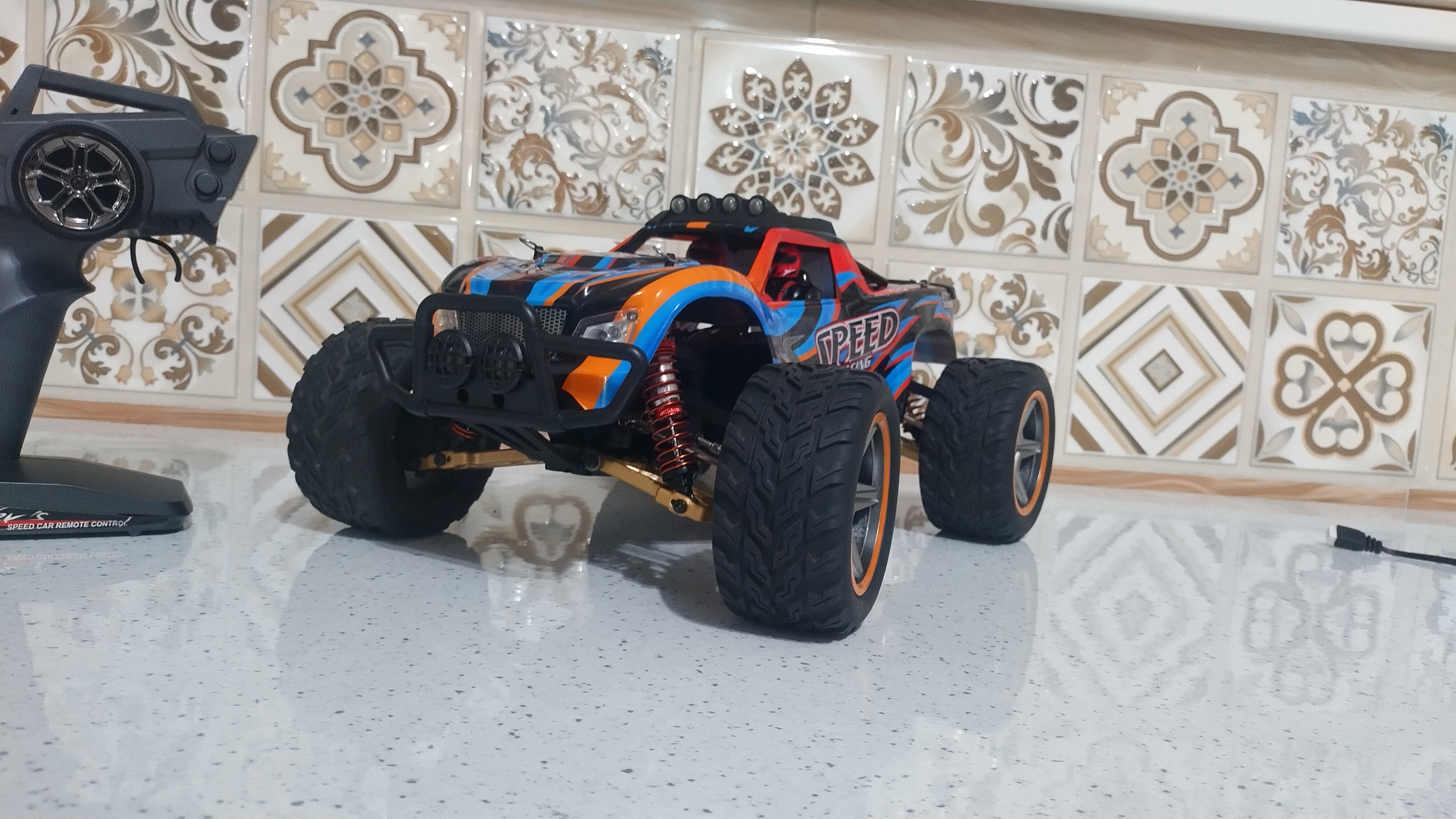 ماشین کنترلی افرود