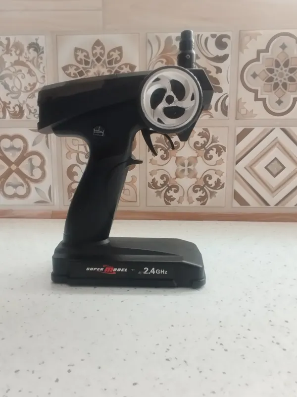 کنترل 2/4 گیگاهرتز معمولی