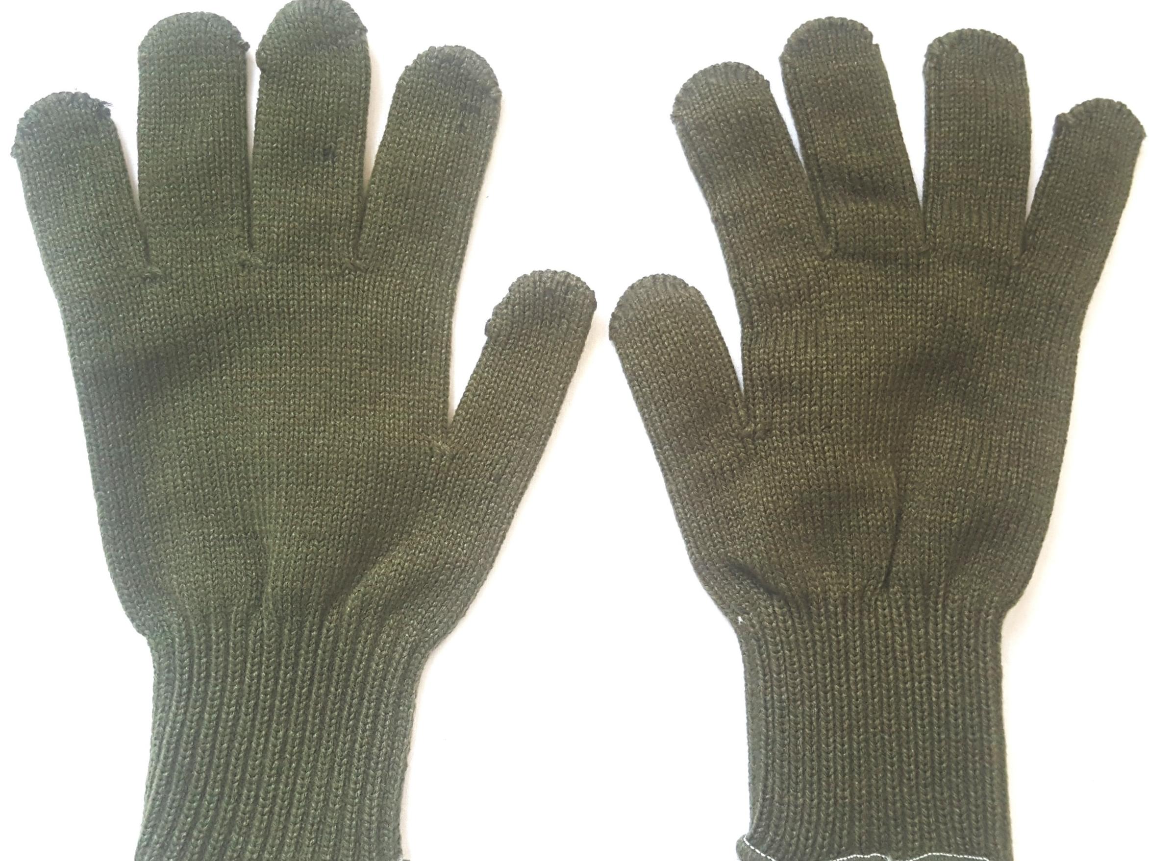 دستکش بافت سبز