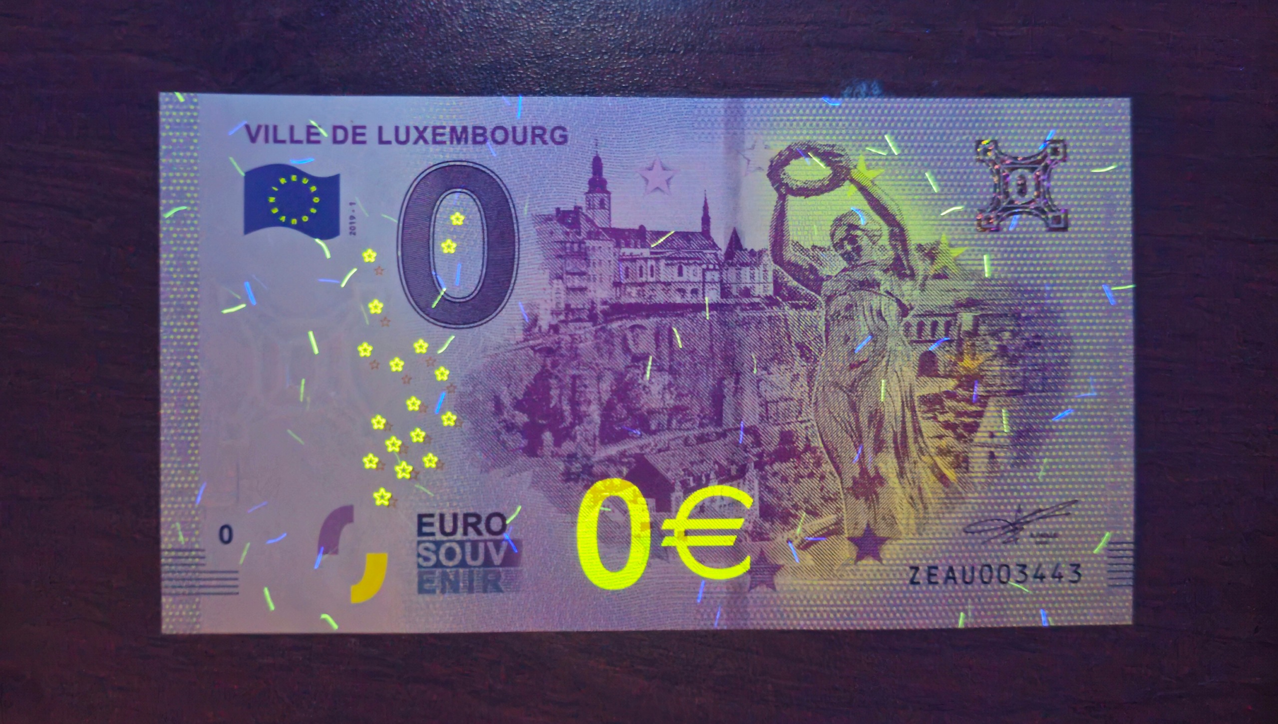 صفر یورو لوکزامبورگ ، آینه ای ، زیبا و نایاب 2019