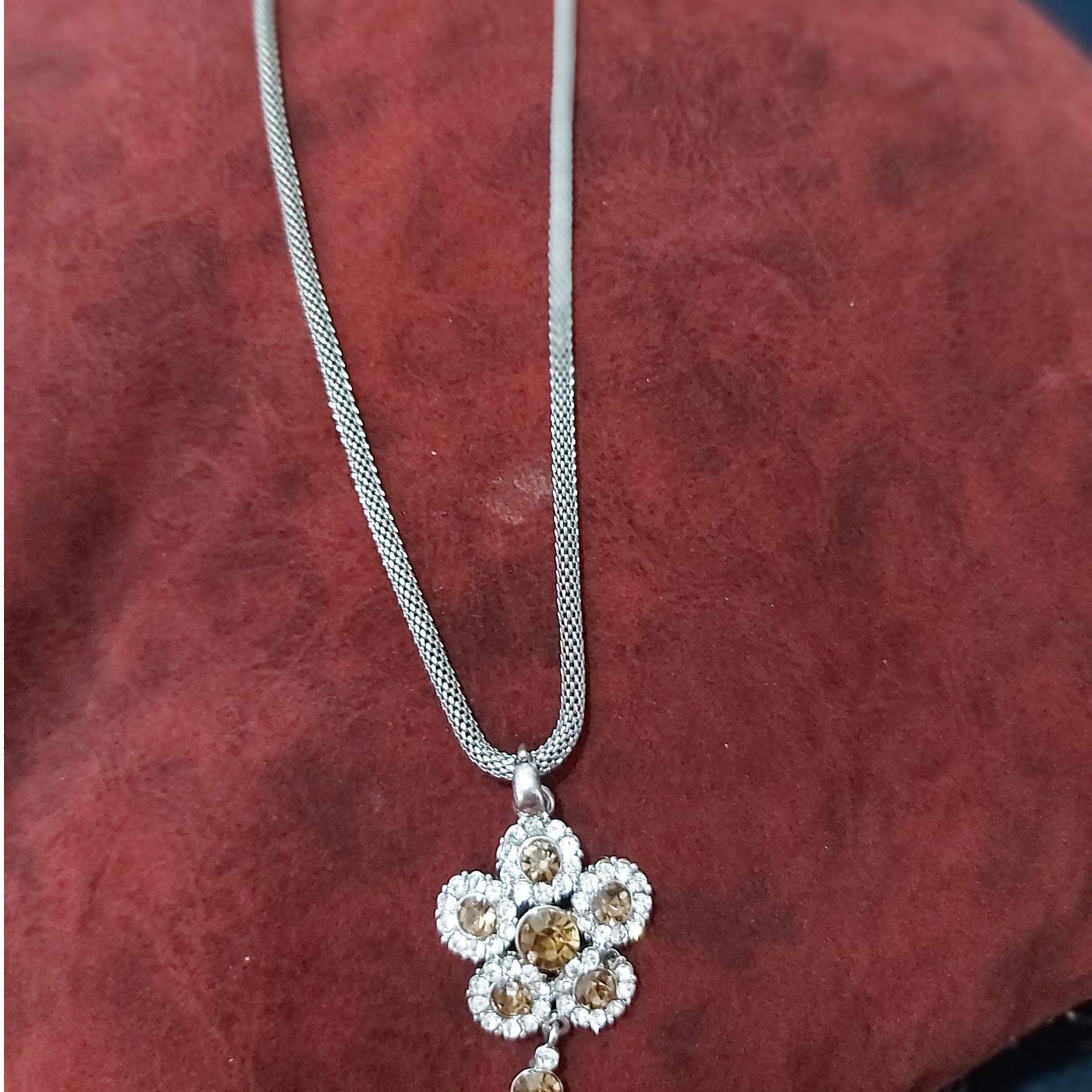 گردنبند پلاک نگین دار شیک