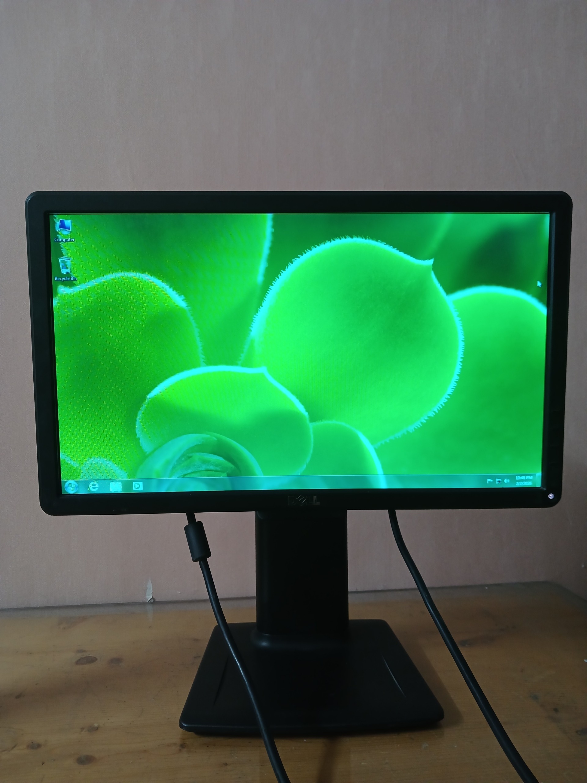 مانیتور 19 اینچ Dell پایه اسانسوری