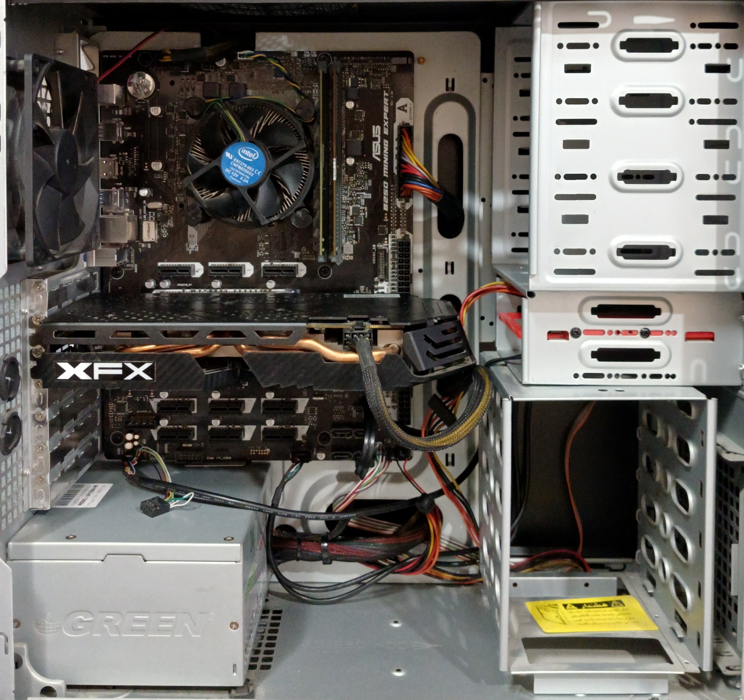 کیس گیمینگ i5 7400 با رم 16GB DDR4 و RX580 8GB