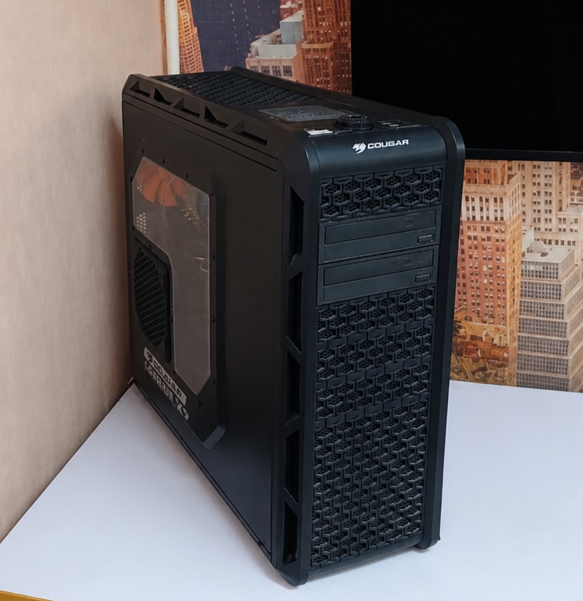 کیس 8هسته FX8320 با رم 16GB و RX570 4GB DDR5