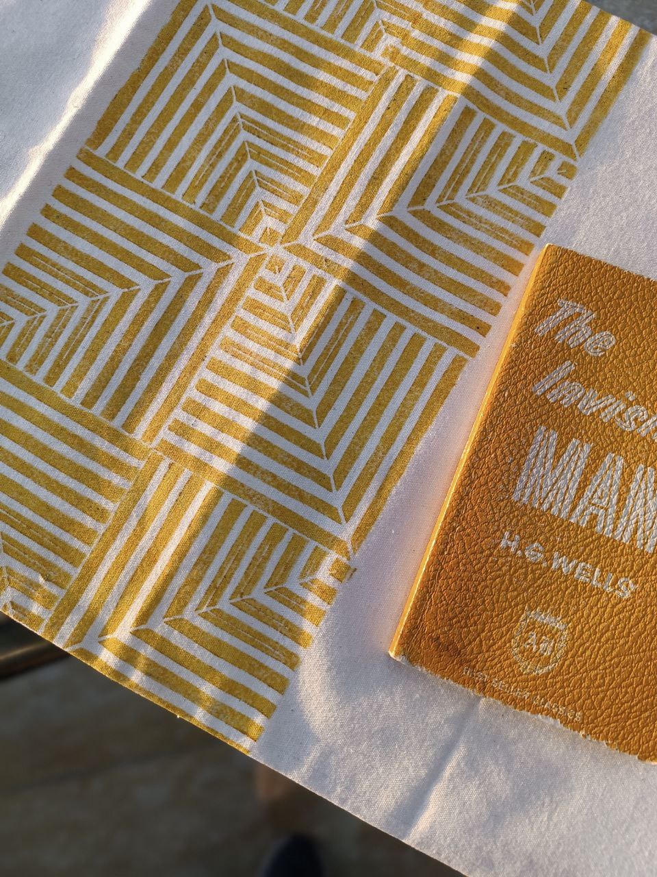 رو کوسنی چاپ دستی متقال با کیفیت هدیه روز مادر