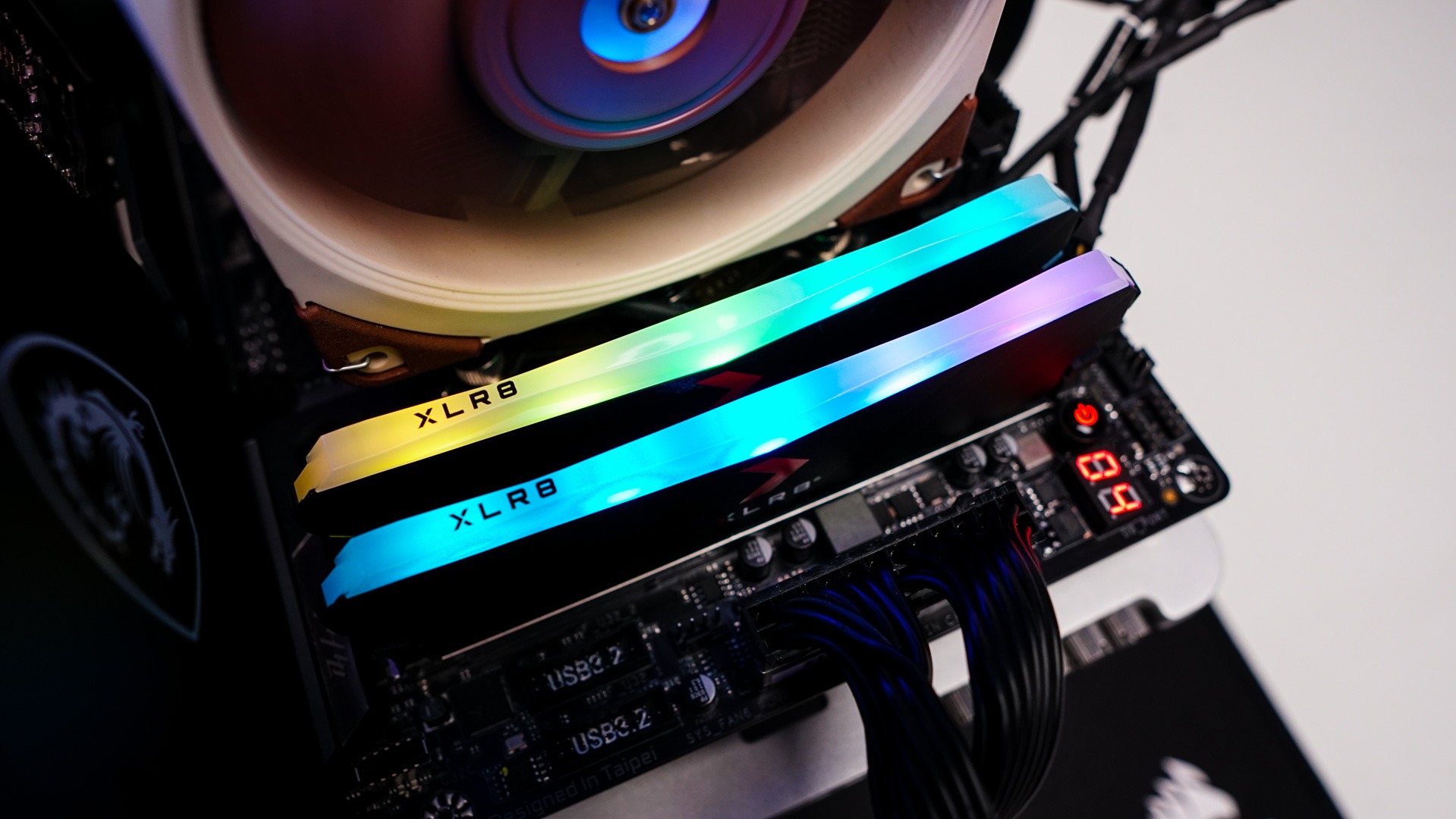   رم PNY 16G 4600 DDR4 XLR8 RGB (8G2)