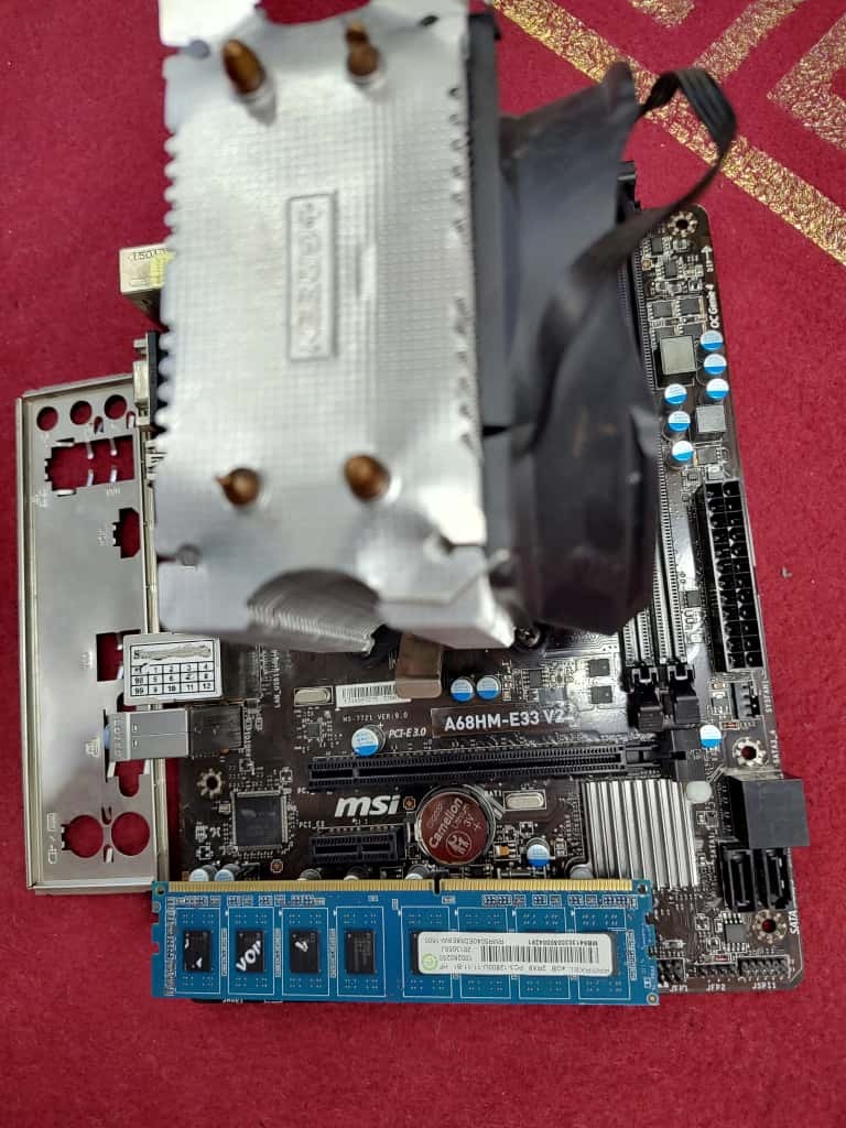 باندل MSI AMD A4 7300 با فن گازی گرین