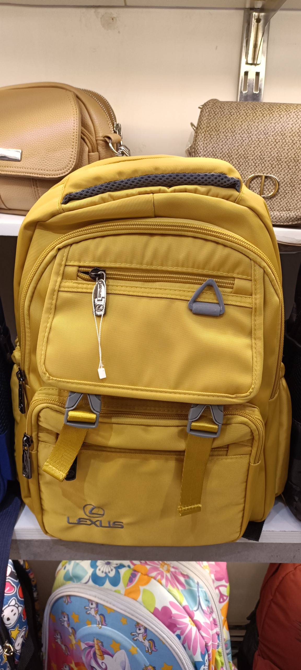 کوله مدرسه. دخترانه و پسرانه