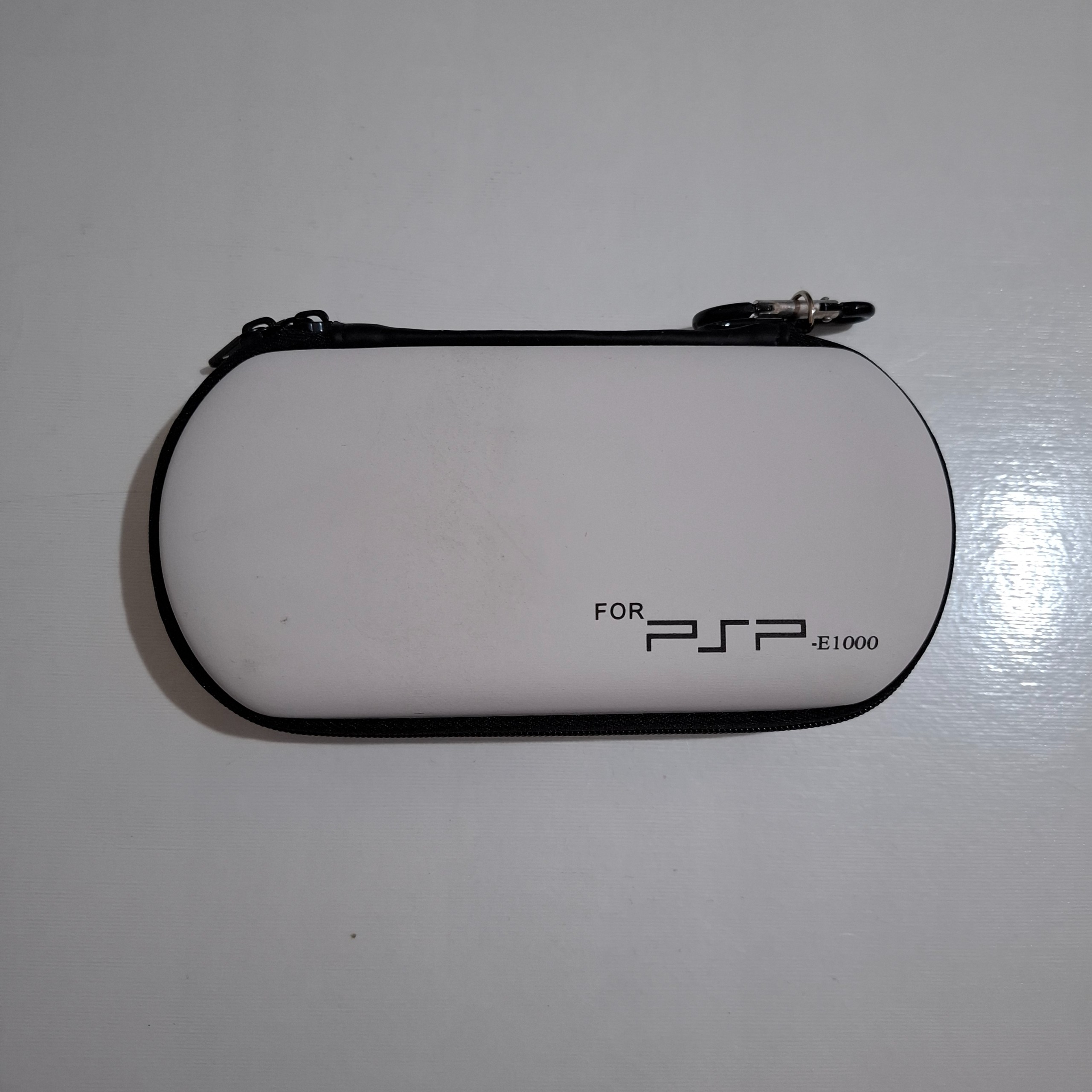 کیف حمل psp e 1000 (کارکرده)