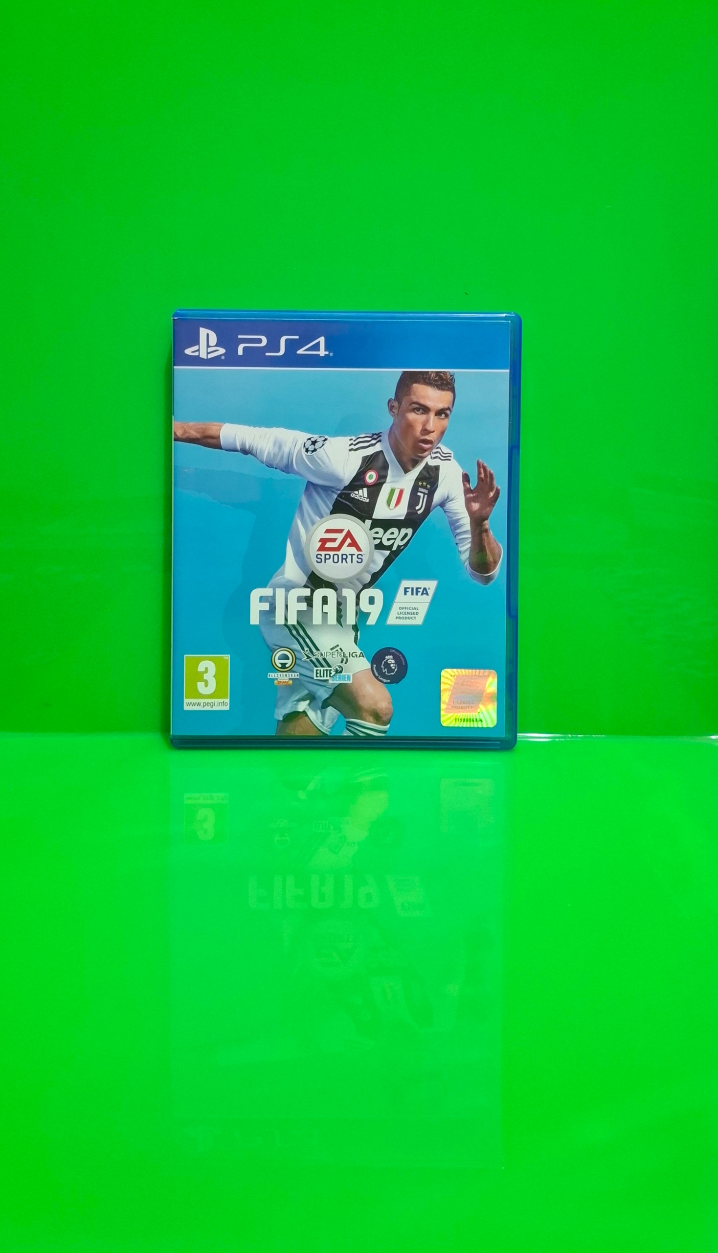 FIFA 19 دیسک تمیز (کارکرده)