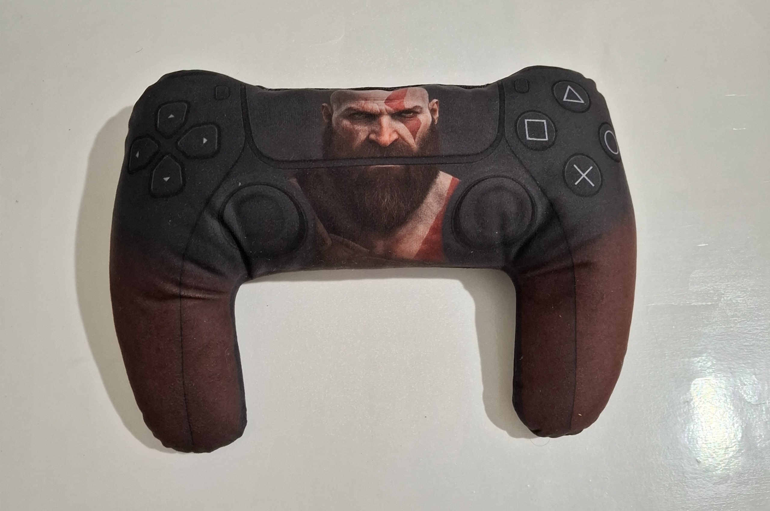 کوسن طرح گیم سایز 28در23 ( نو )