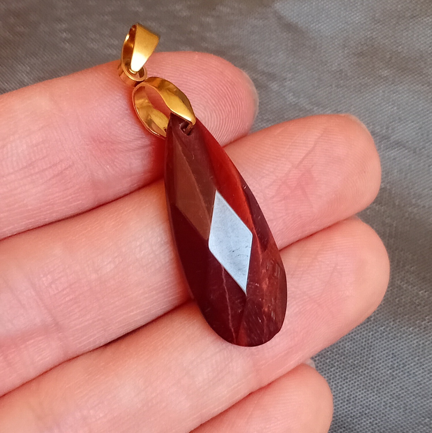 آویز سنگ چشم شاهین زیبای اصل