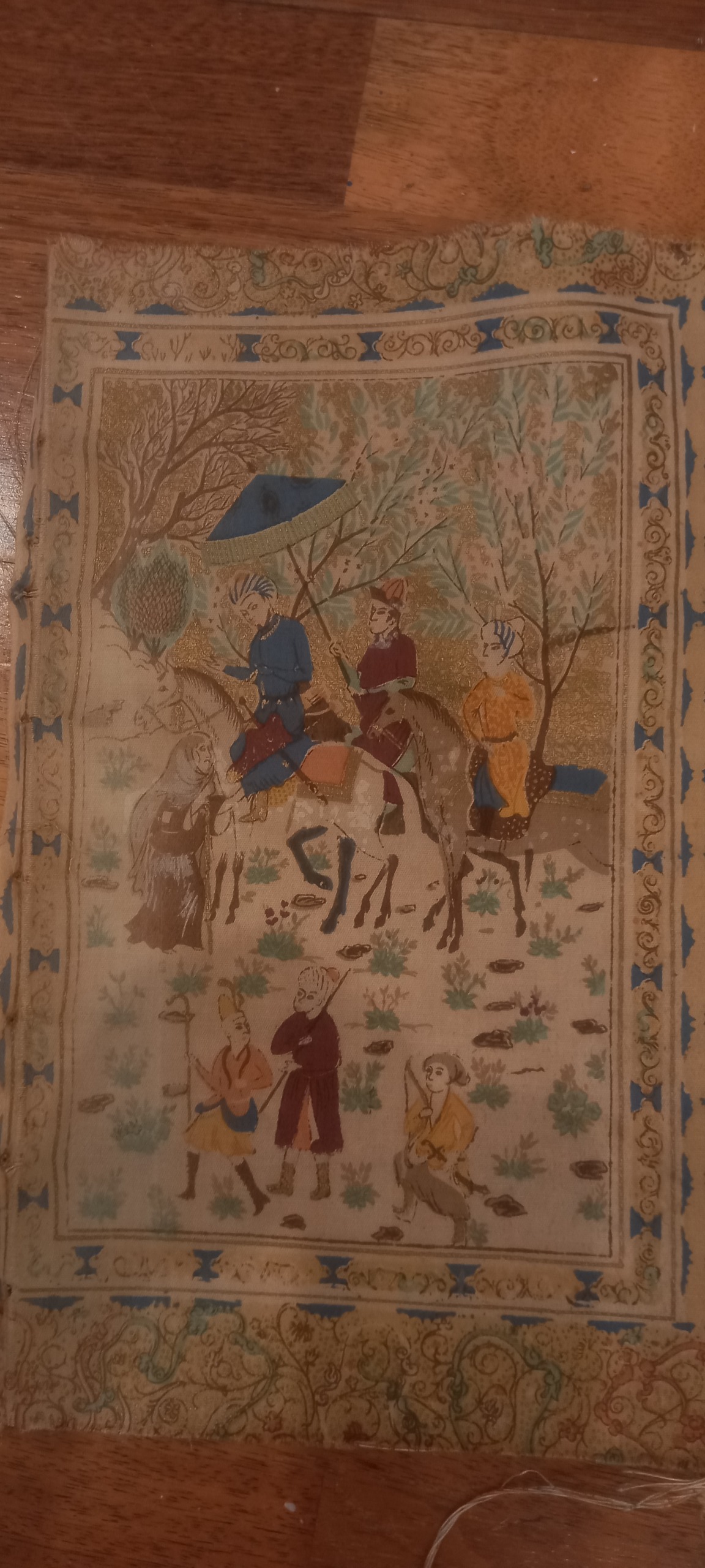 نقاشی قدیمی طلاکوب