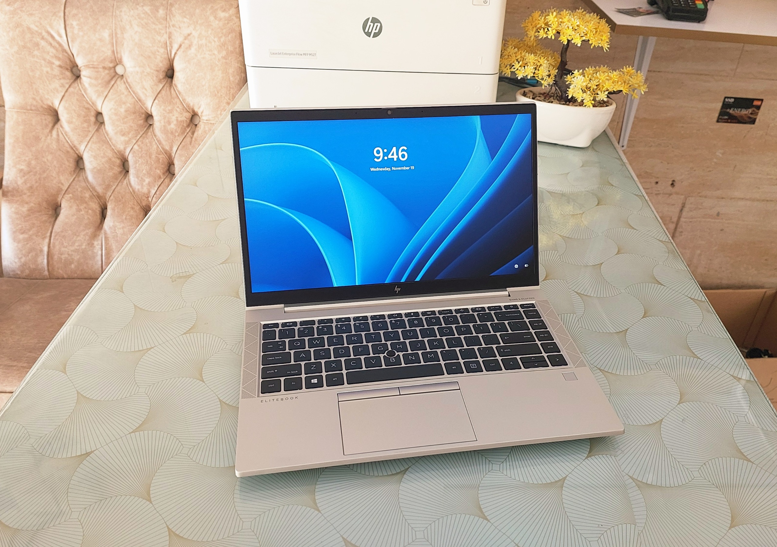 لپ تاپ خوش ساخت و شیک hp elitebook