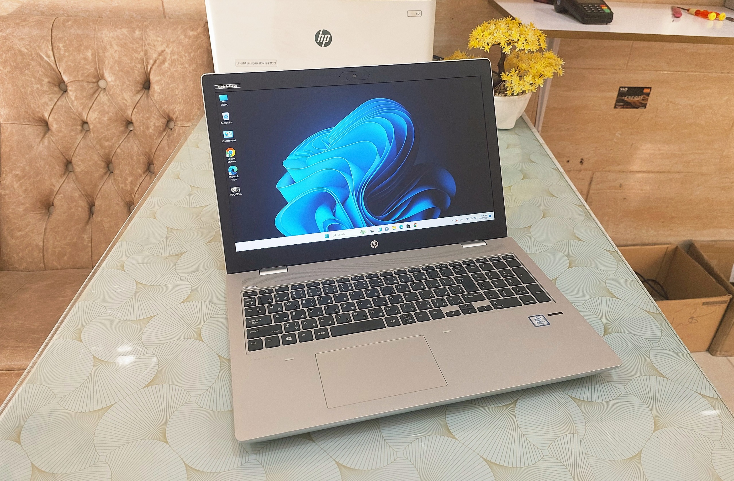 اچ پی بسیارتمیز و درحدنو ساخت ژاپن