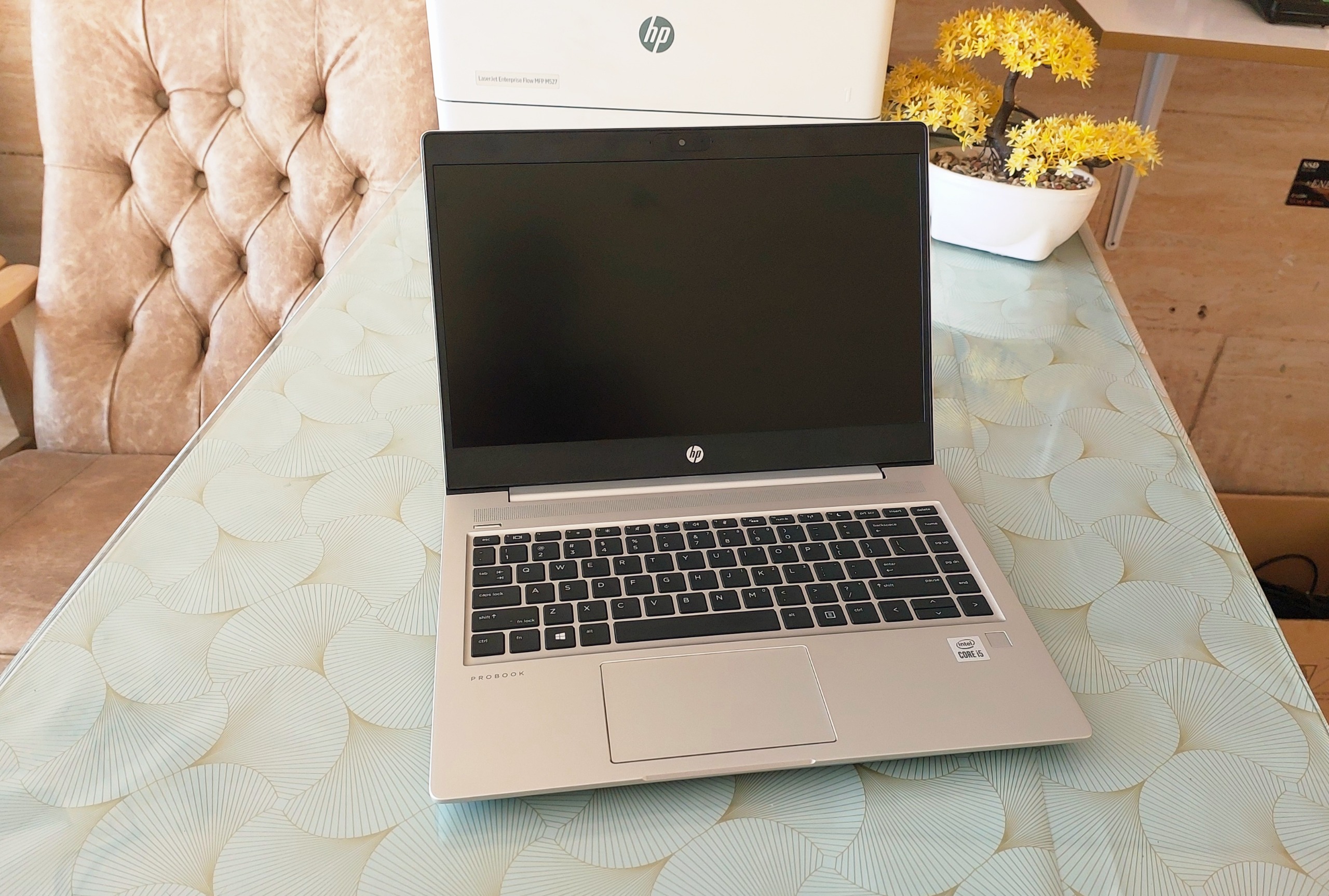 اچ پی تاچ نسل دهم بسیار تمیز و درحد