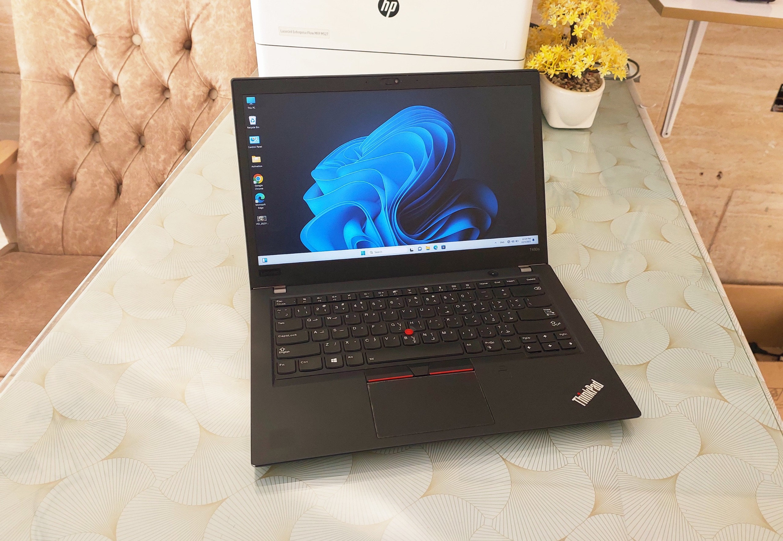 لنوو i5 نسل هشتم ظریف با کیفیت