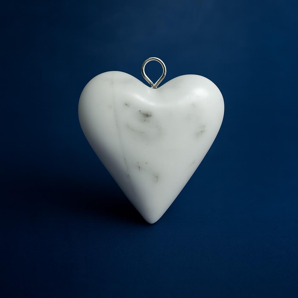 پلاک گردنی طرح قلب فیروزه سفید