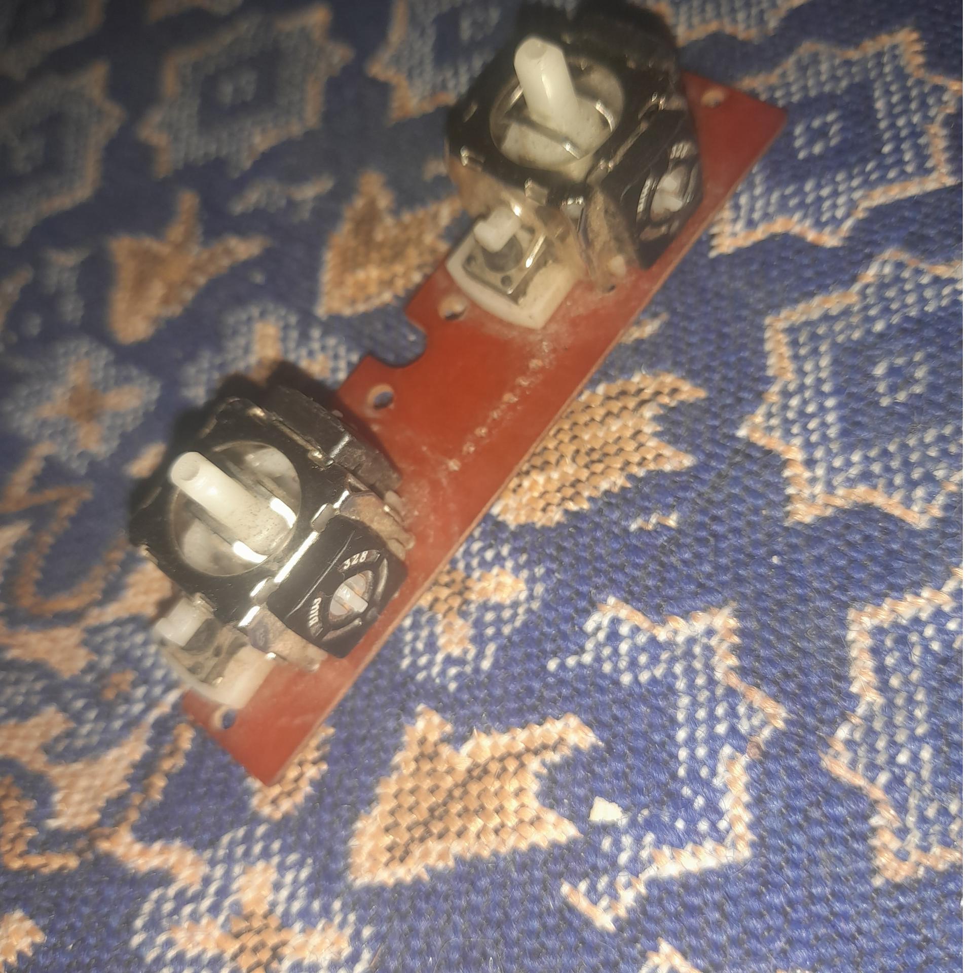 کلید چهار جهتی