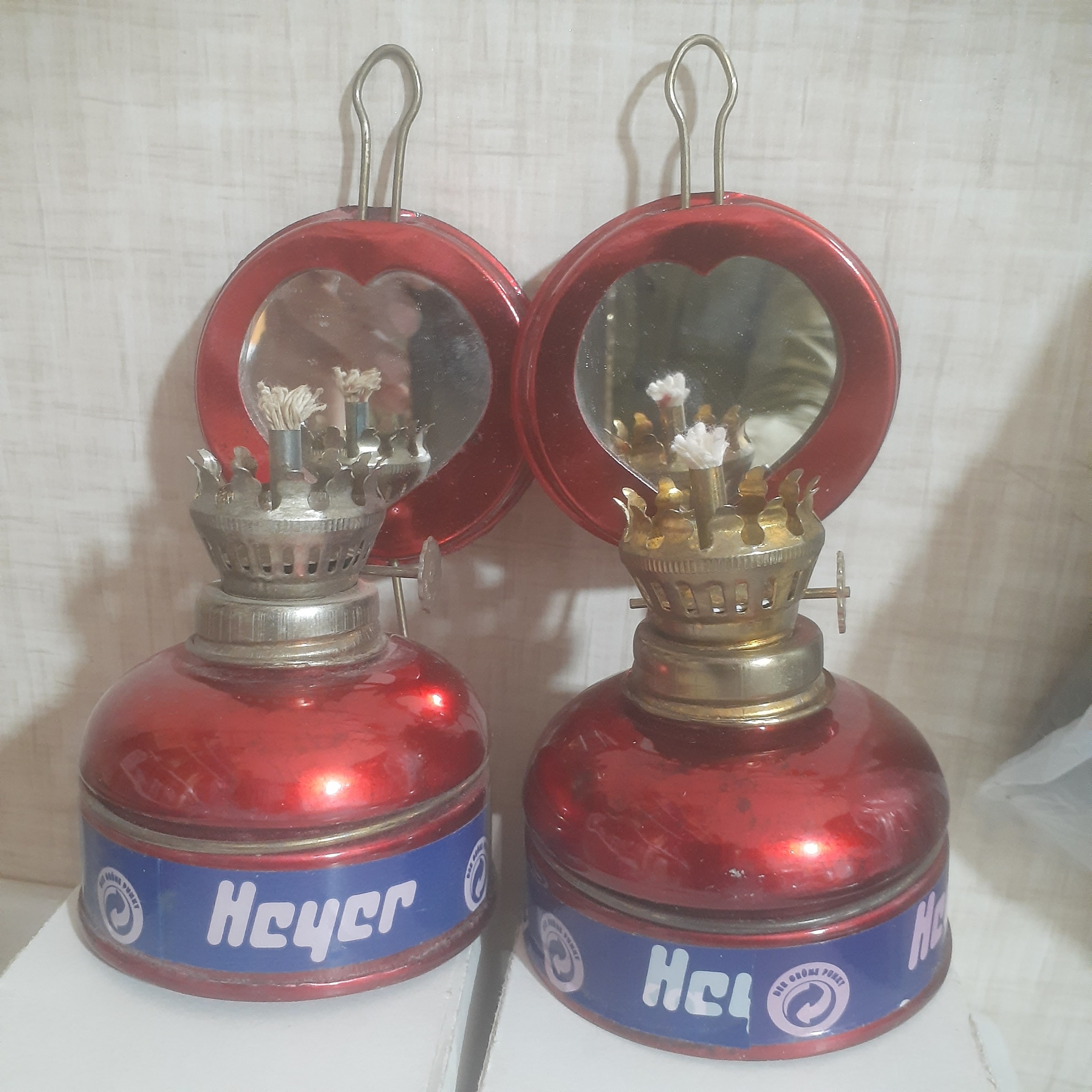 جفت چراغ نفتی خوشرنگ و زیبا قدیمی توضیح دارد