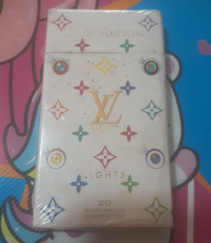 پاکت سیگار لوئیس ویتون کلکسیونی توضیح دارد