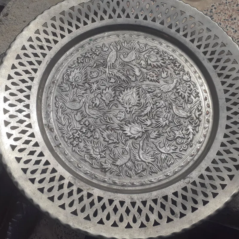 سینی مسی قدیمی یا دیوار کوب