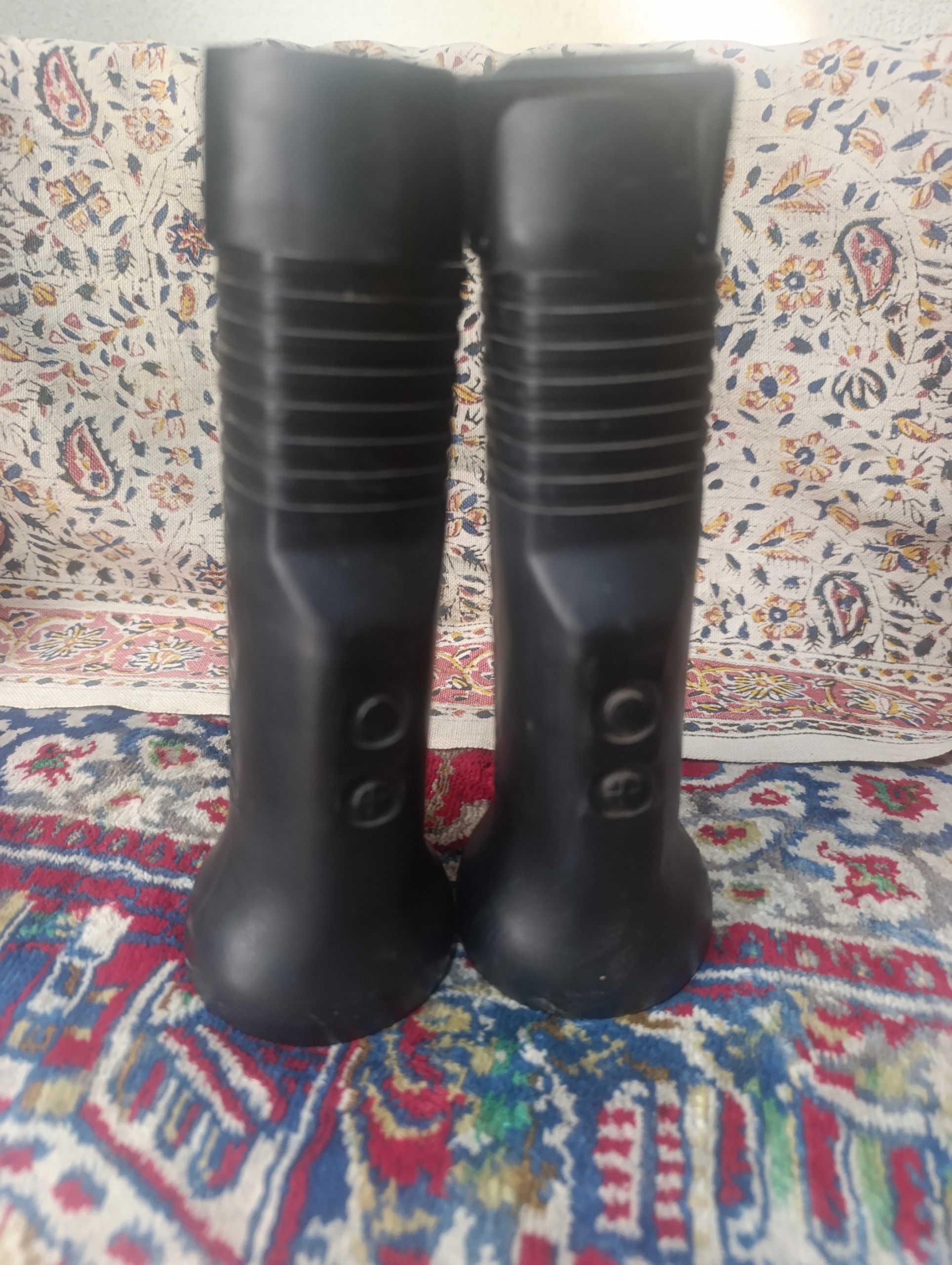 دو عدد چراغ قوه ضد آب انگلیسی حک شده