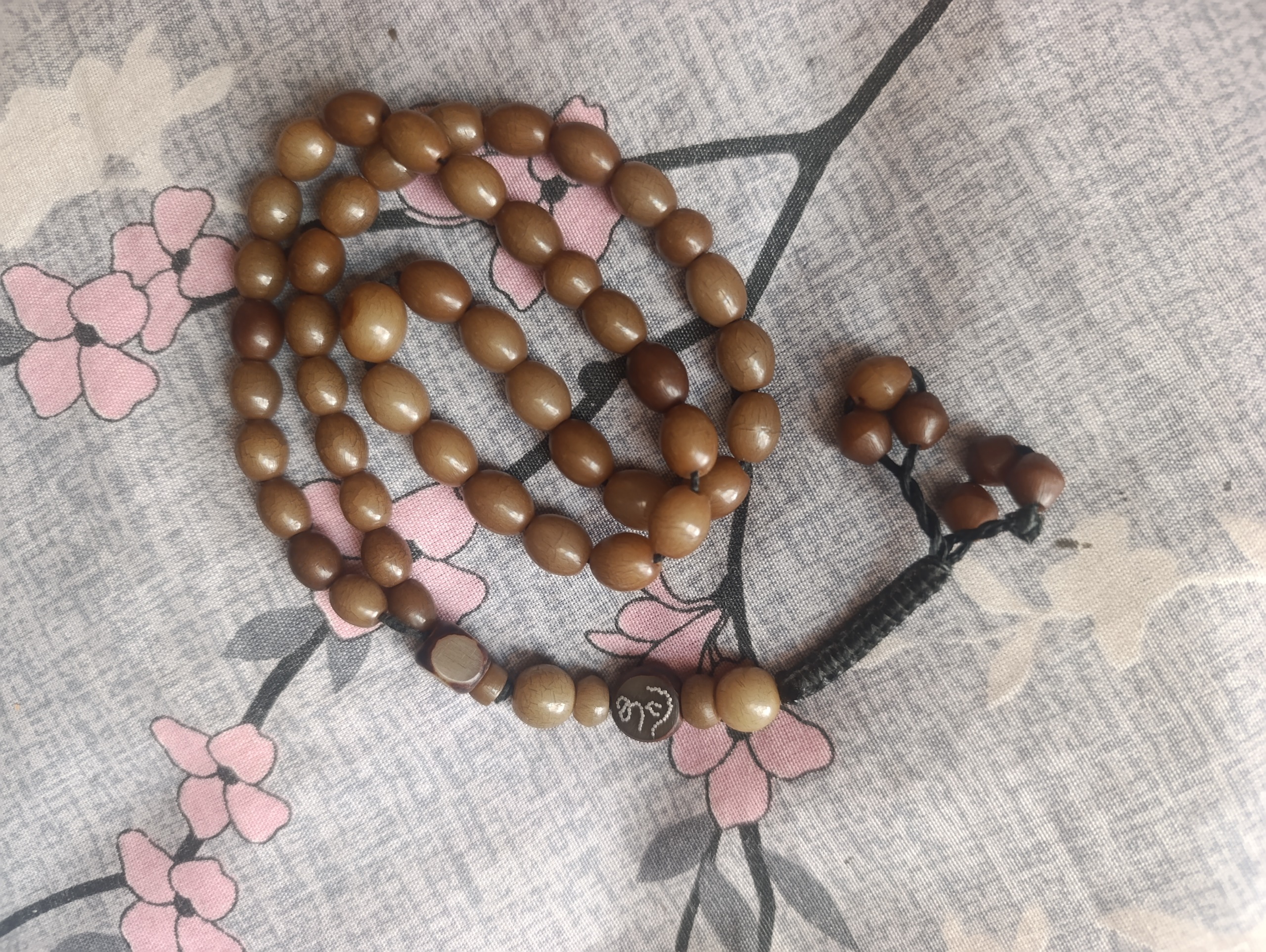 تسبیح دست ساز جنس داز