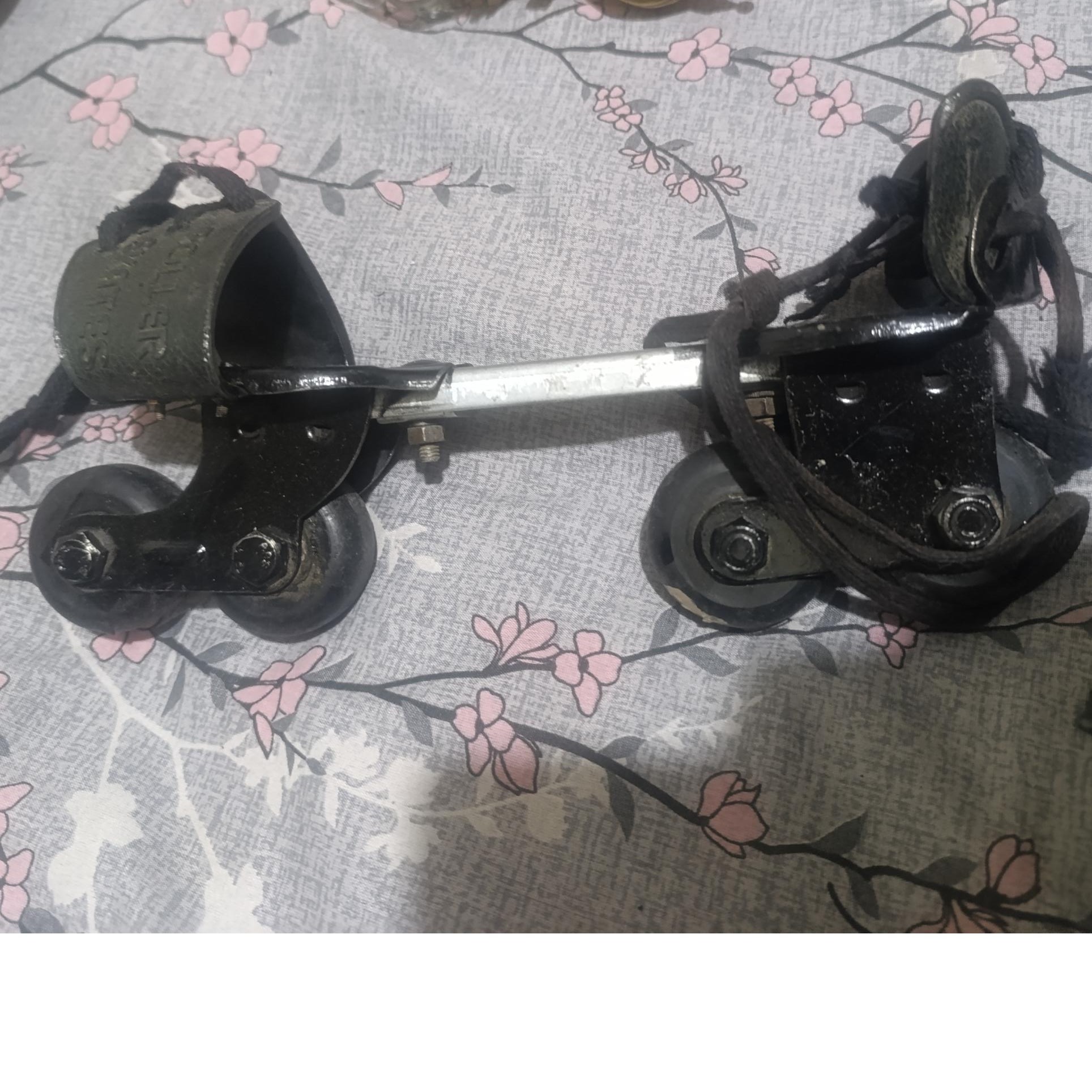 اسکیت تنظیم دار قدیمی انگلیسی