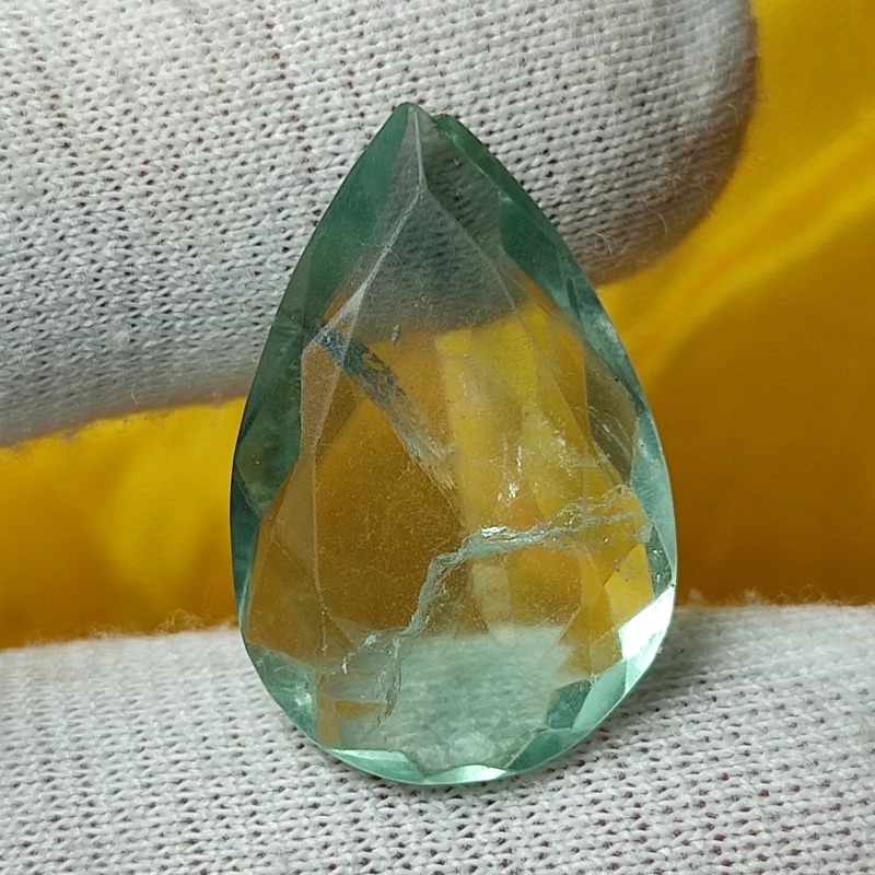 نگین غولپیکر سنگ فلوریت پاک تراش اشکی فست