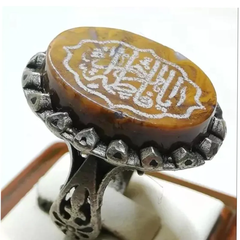 انگشتر مردانه جاسپر سرخ دندانه ای بکر