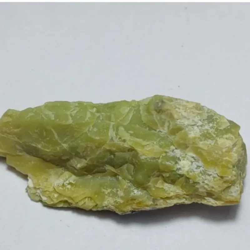 سنگ معدنی یشم سبز 2 در 5 سانت