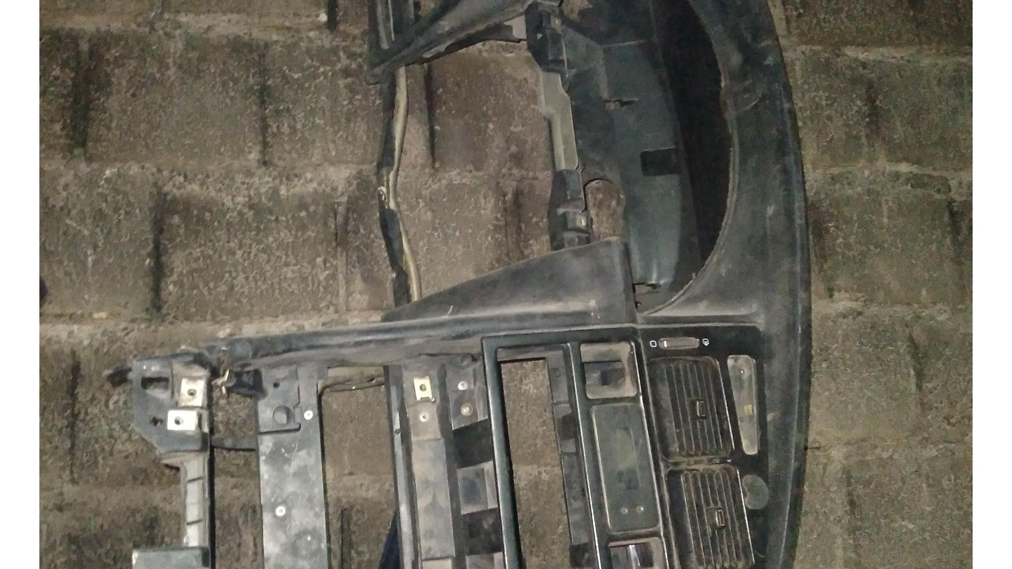 داشبورت پژو405مشکی سالم