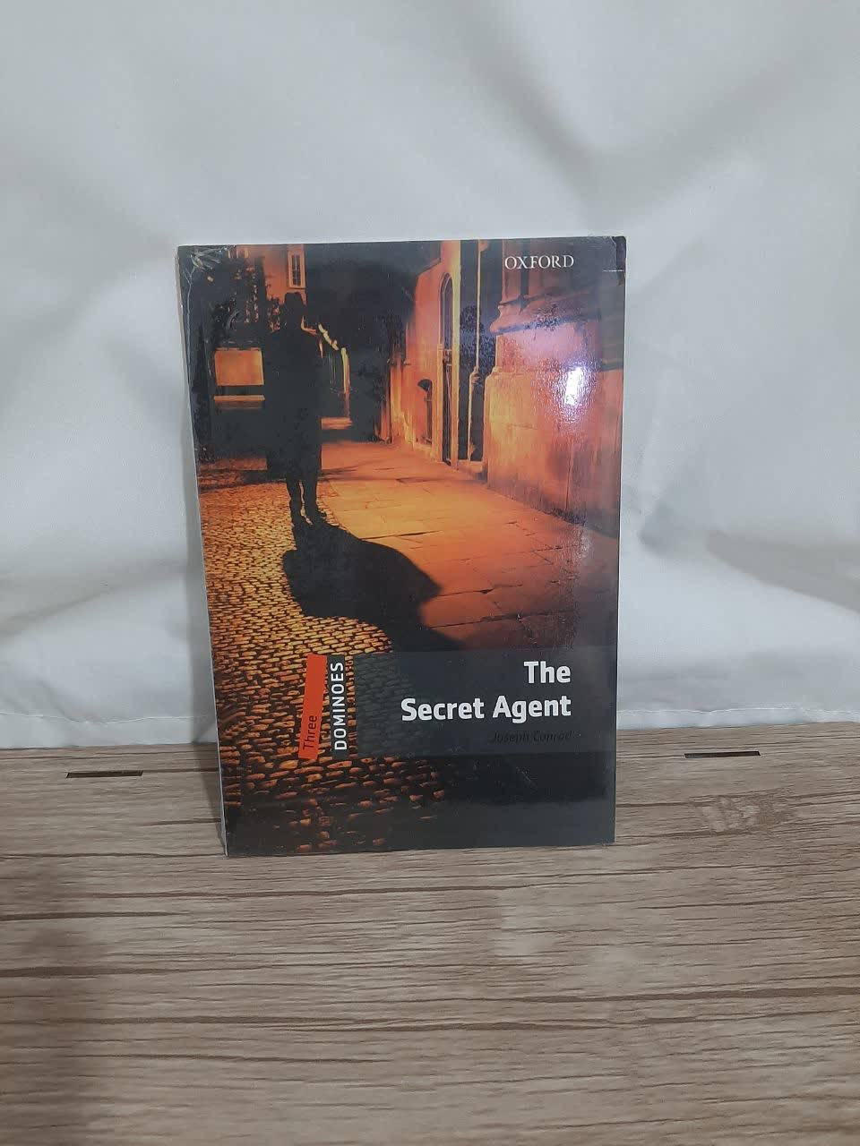 داستان انگلیسی نو، وکیوم با سی دی Secret Agent