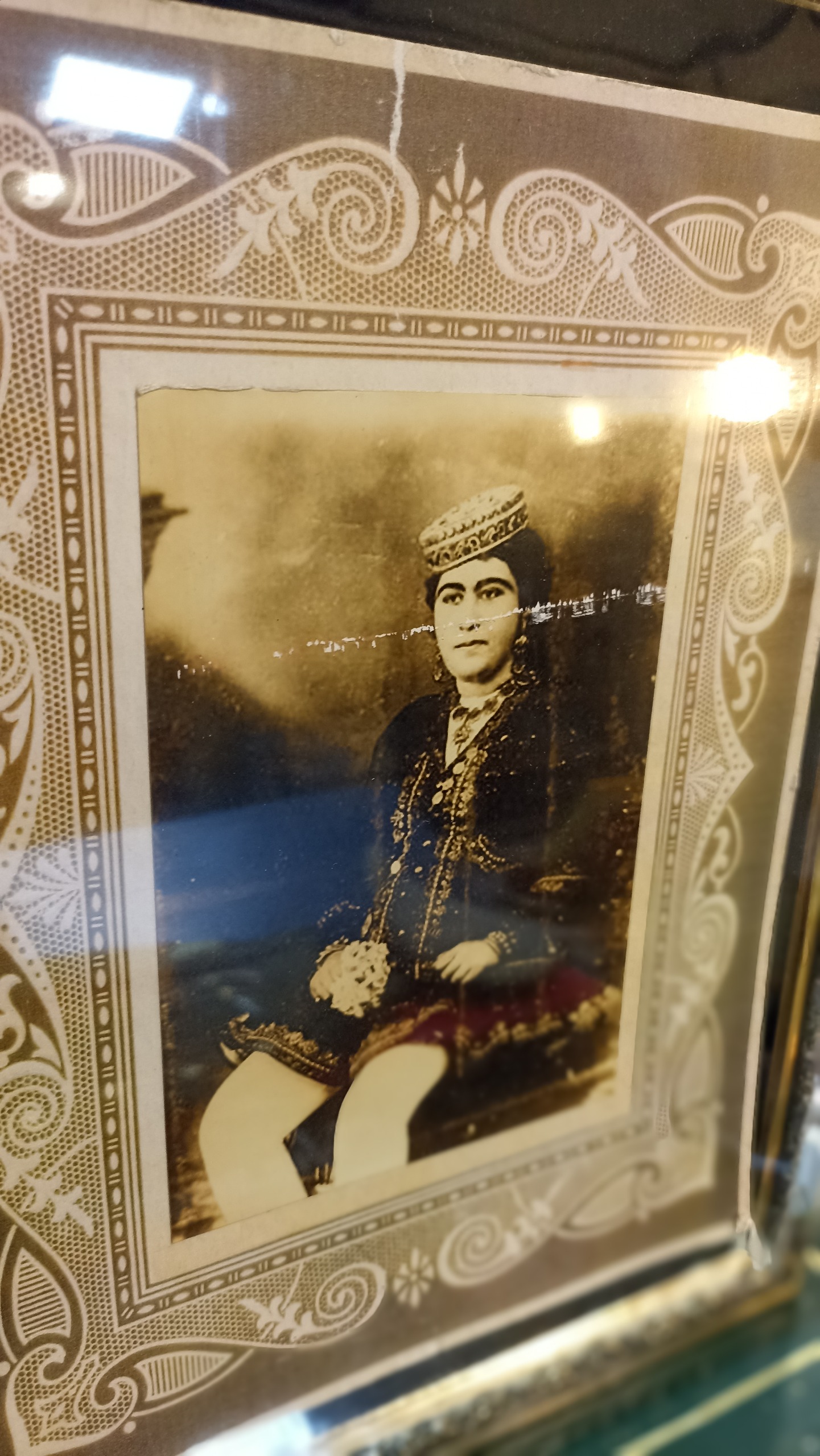 عکس دختر قاجاری کلکسیونی