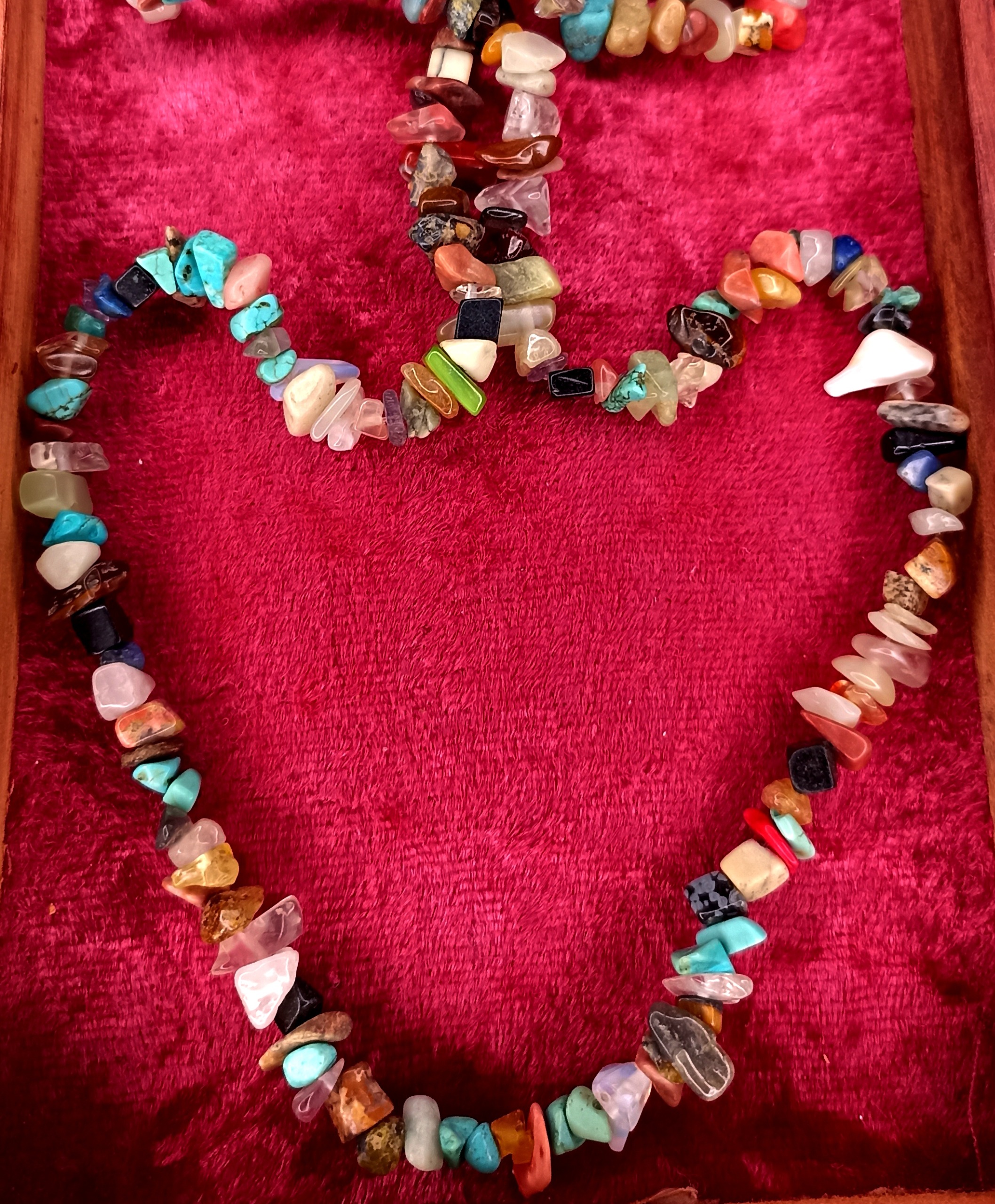 ریسه زیبا و با ارزشمندترین سنگ های حال حاظر