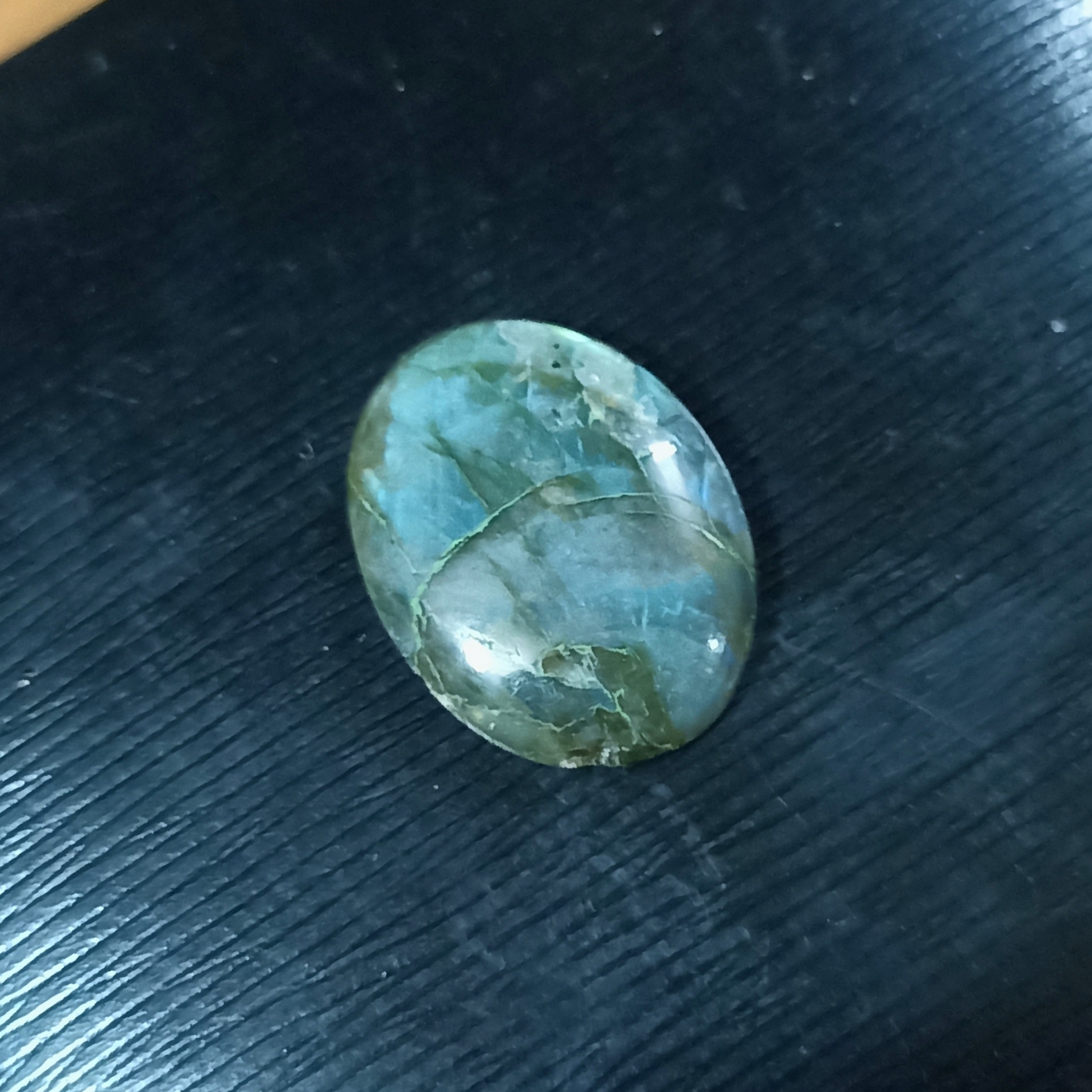 نگین سنگ طبیعی لابرادوریت بینظیر