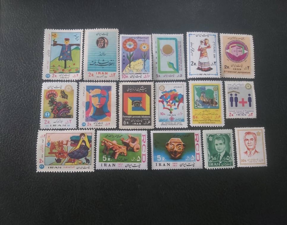 17 عدد تمبر باطل نشده پهلوی کتاب100/000ت