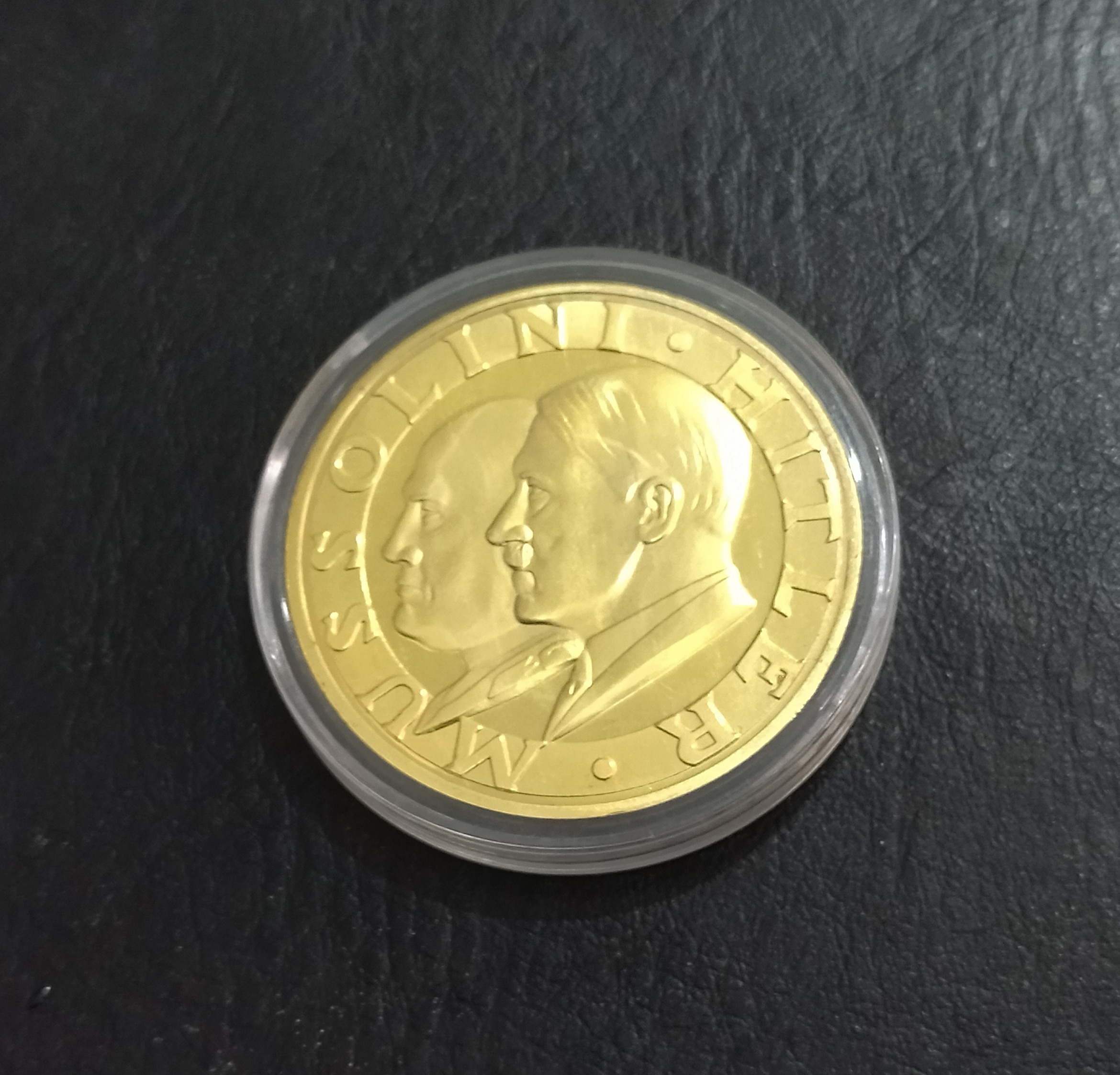 سکه هیتلر روکش طلا باکپسول مخصوص
