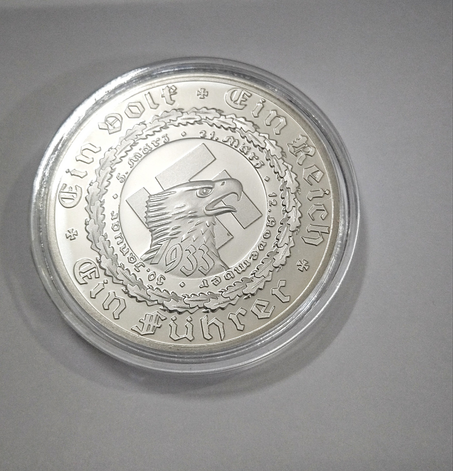 سکه هیتلروالمان نازی روکش نقره باکپسول مخصوص