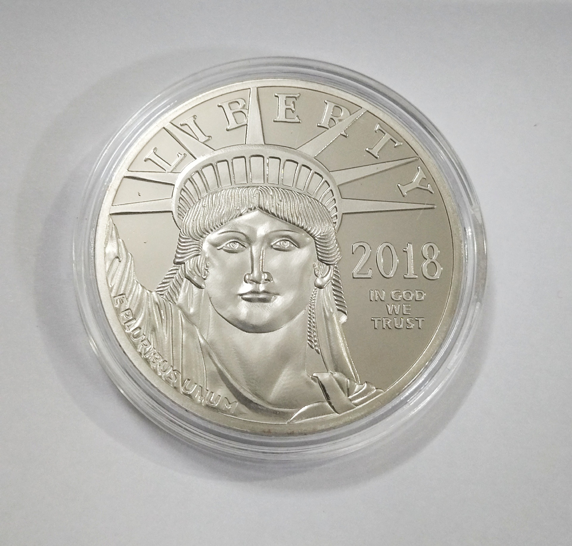 سکه مجسمه ازادی امریکاروکش نقره باکپسول مخصوص