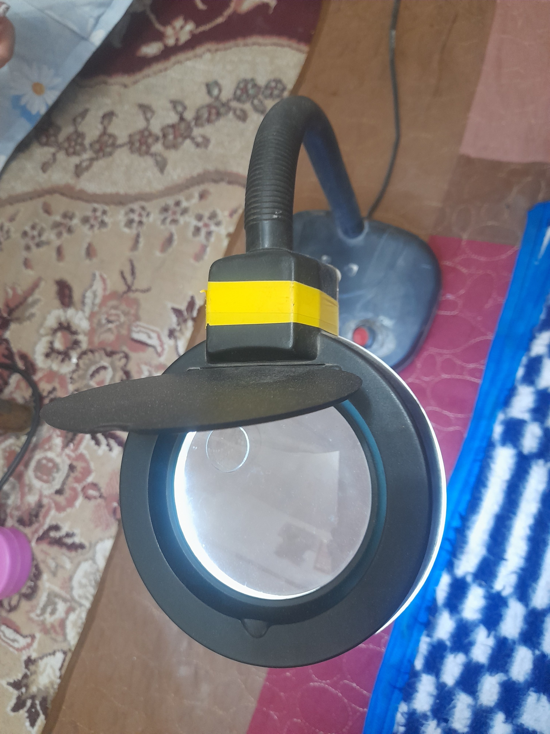 چراغ مطالعه و تعمیرات