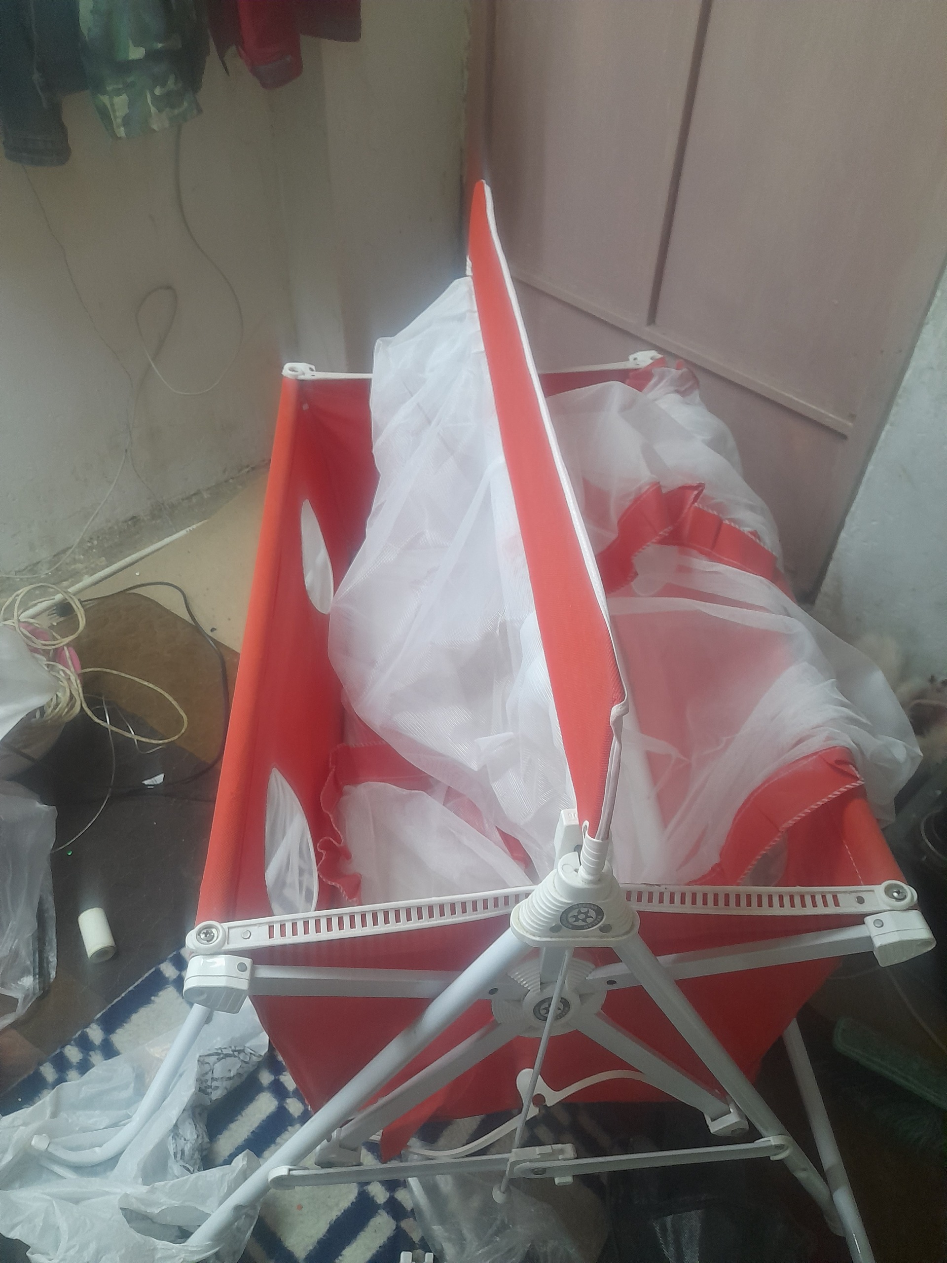 گهواره تاشو کودک