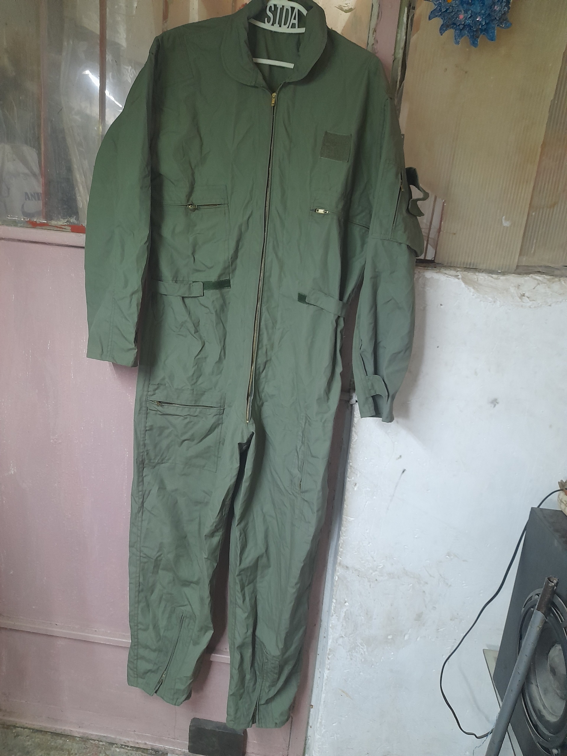 لباس خلبانی در حد