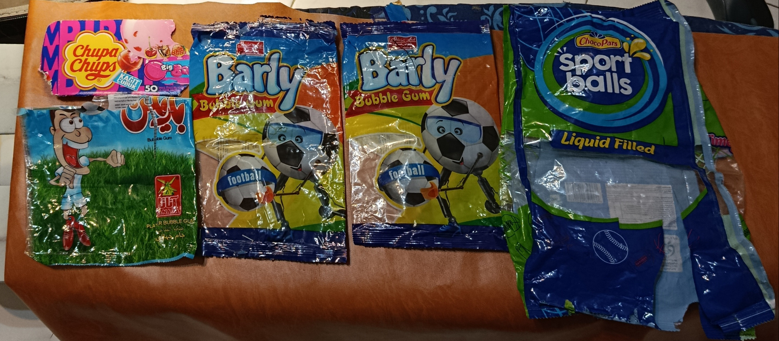 25 عدد جعبه و پوسته آدامس کلکسیونی