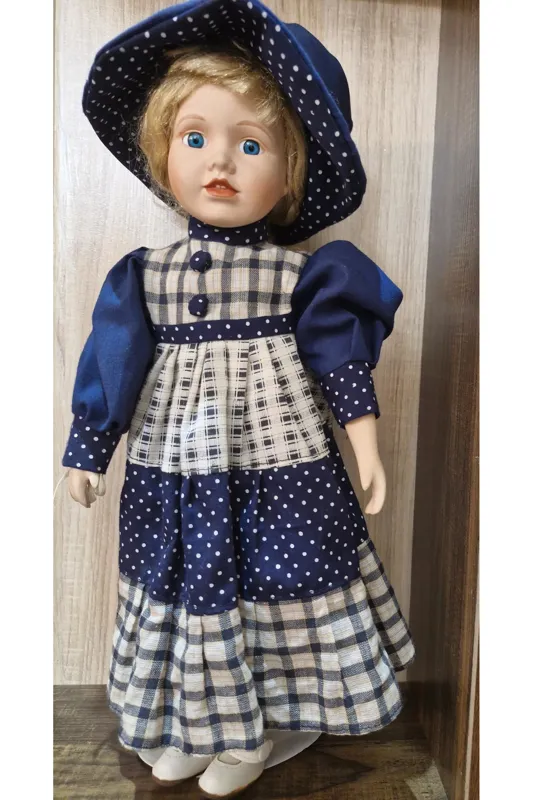 عروسک قدیمی اروپایی پرسلن